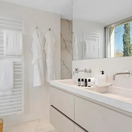 Vila De Luxe Canisses