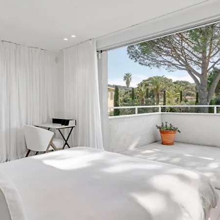 Vila De Luxe Canisses *