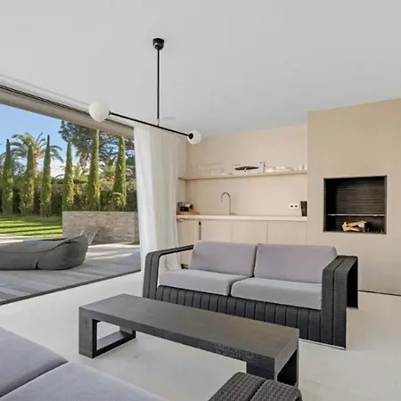 De Luxe Canisses * Saint Tropez